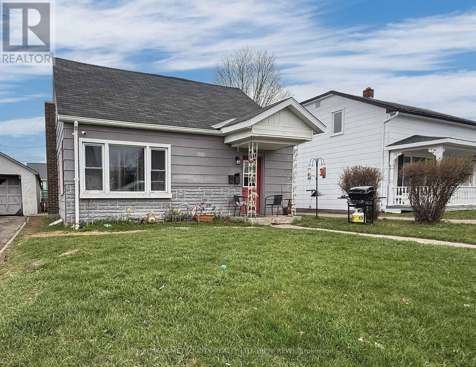 467 Dominion Street, Renfrew, Ontario  K7V 1H5 - Photo 1 - X13079086