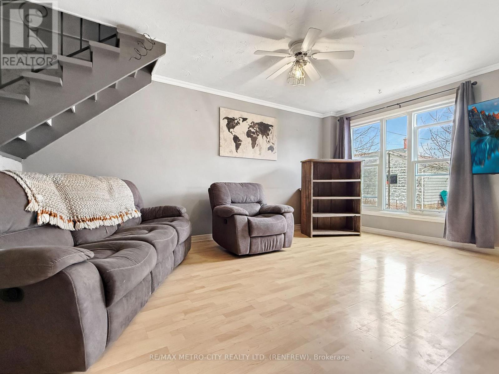 467 Dominion Street, Renfrew, Ontario  K7V 1H5 - Photo 4 - X13079086
