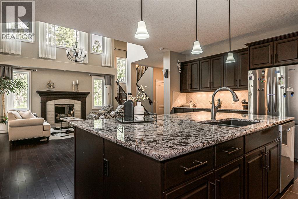 180 Ascot Drive Sw, Calgary, Alberta  T3H 0V2 - Photo 6 - A2305098