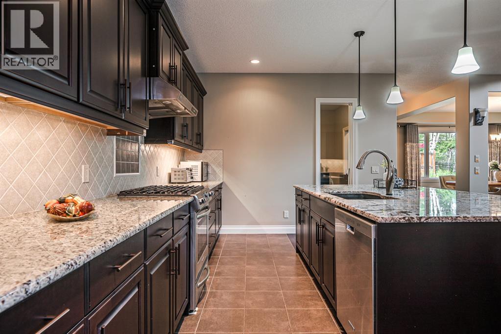 180 Ascot Drive Sw, Calgary, Alberta  T3H 0V2 - Photo 13 - A2305098