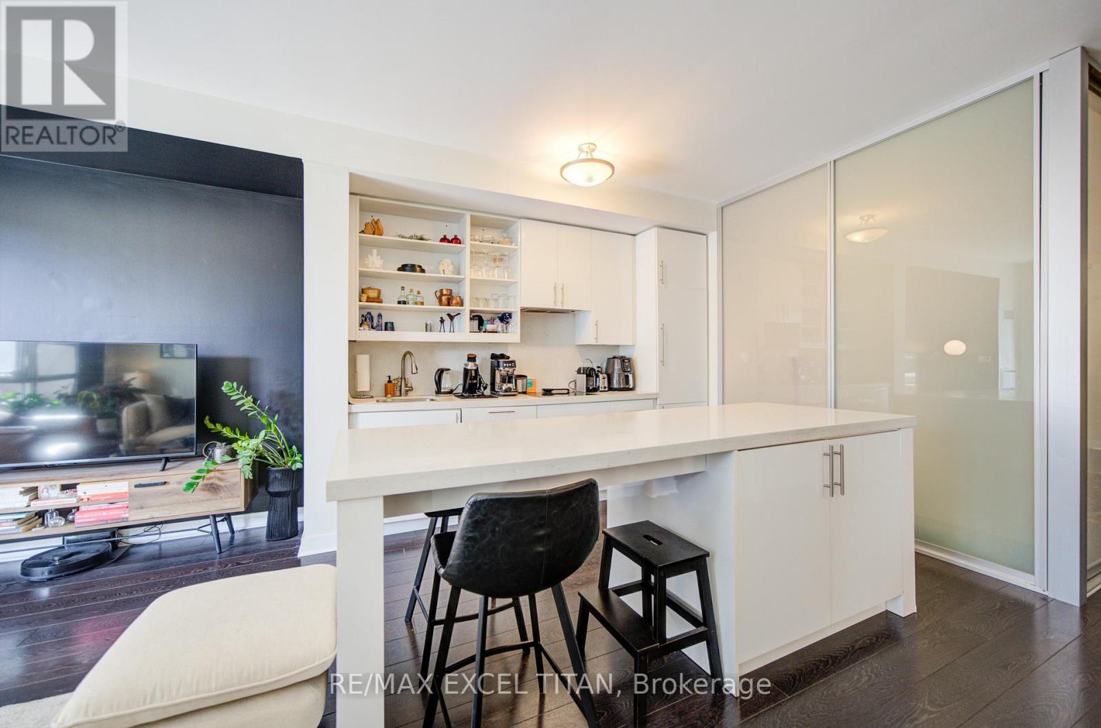 417 - 156 Portland Street, Toronto, Ontario  M5V 0G1 - Photo 13 - C13079052
