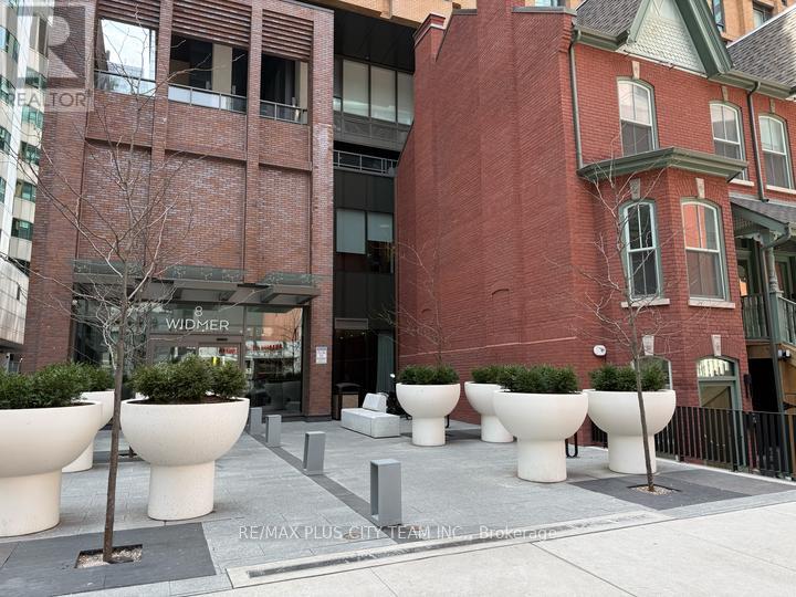 503 - 8 Widmer Street, Toronto, Ontario  M5V 0W6 - Photo 2 - C13079106