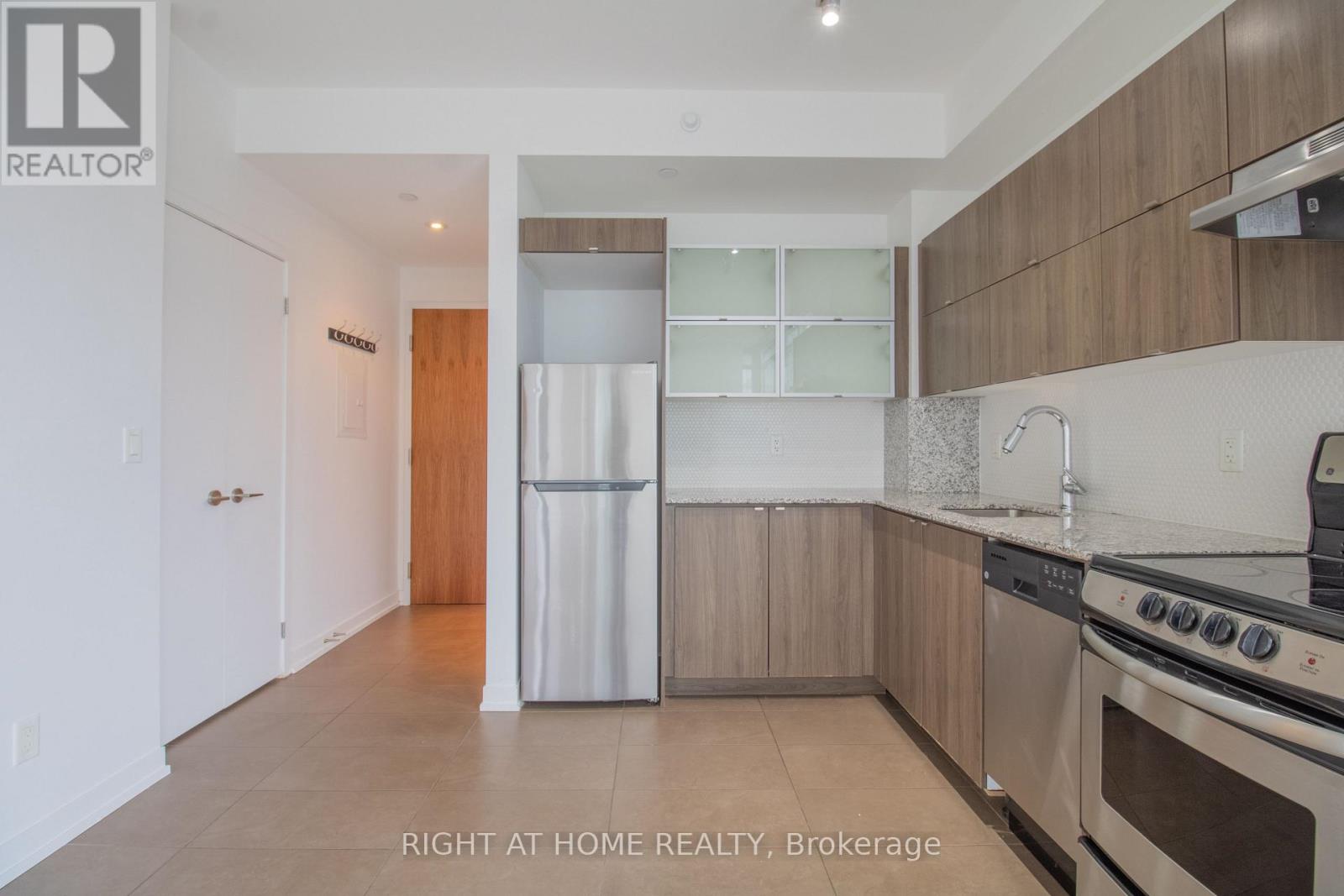1504 - 170 Fort York Boulevard, Toronto, Ontario  M5V 0E6 - Photo 14 - C13079148