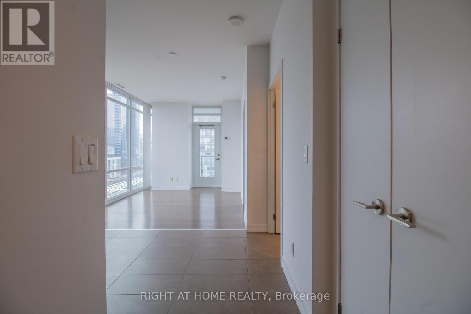 1504 - 170 Fort York Boulevard, Toronto, Ontario  M5V 0E6 - Photo 9 - C13079148