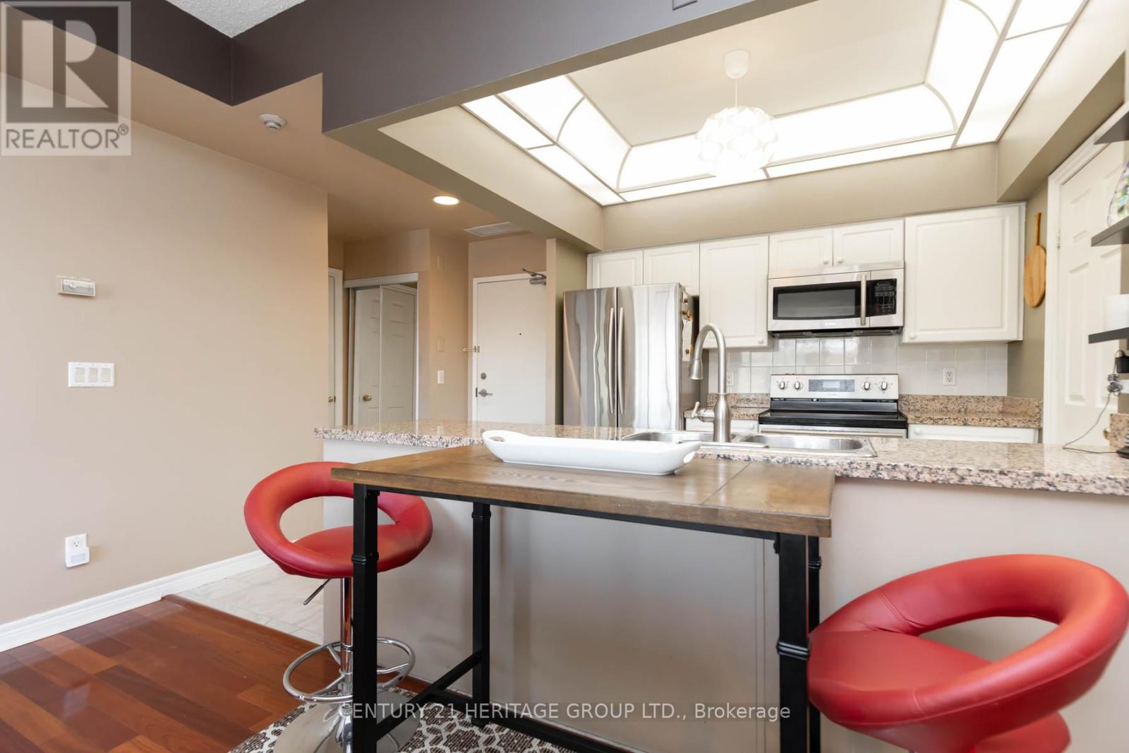 405 - 211 Randolph Road, Toronto, Ontario  M4G 4H1 - Photo 13 - C13079180