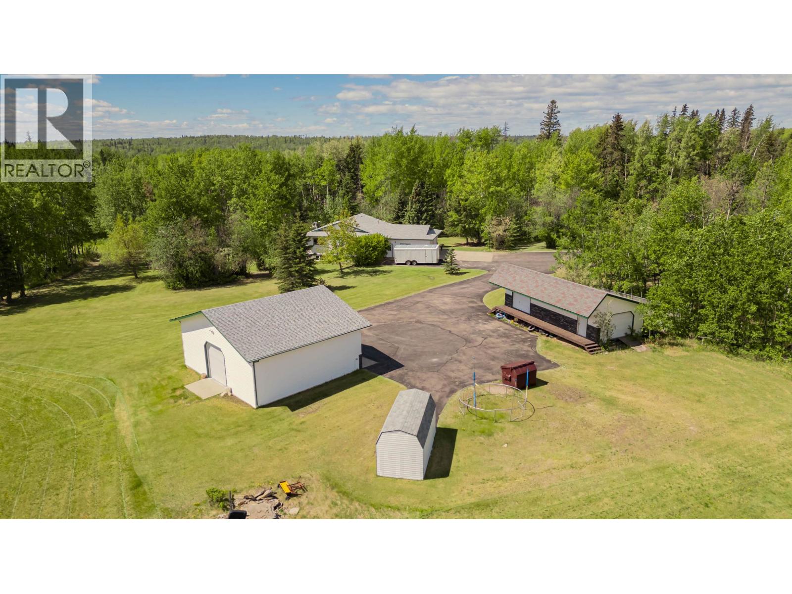 13514 Robin Road, Charlie Lake, British Columbia  V0C 1H0 - Photo 39 - R3118841