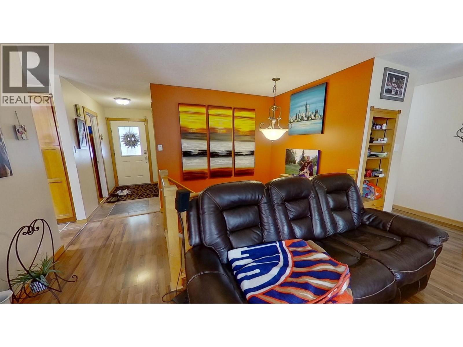 13514 Robin Road, Charlie Lake, British Columbia  V0C 1H0 - Photo 8 - R3118841