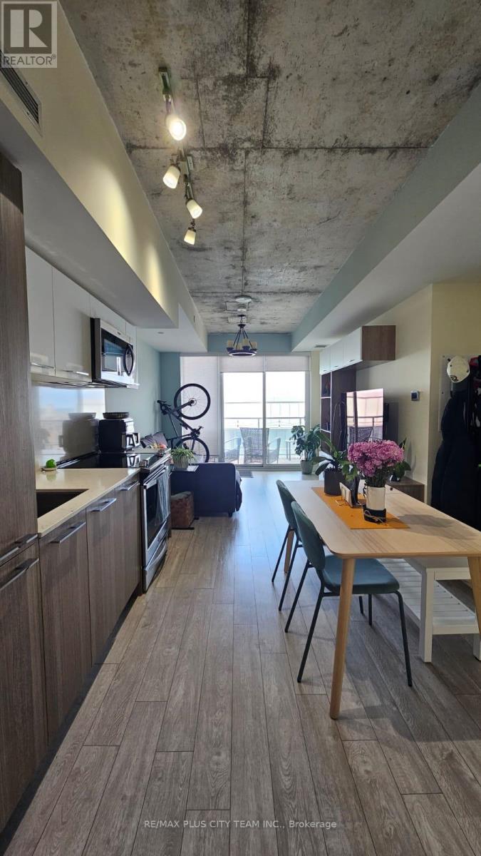 1403 - 15 Baseball Place, Toronto, Ontario  M4M 0E6 - Photo 2 - E13078970