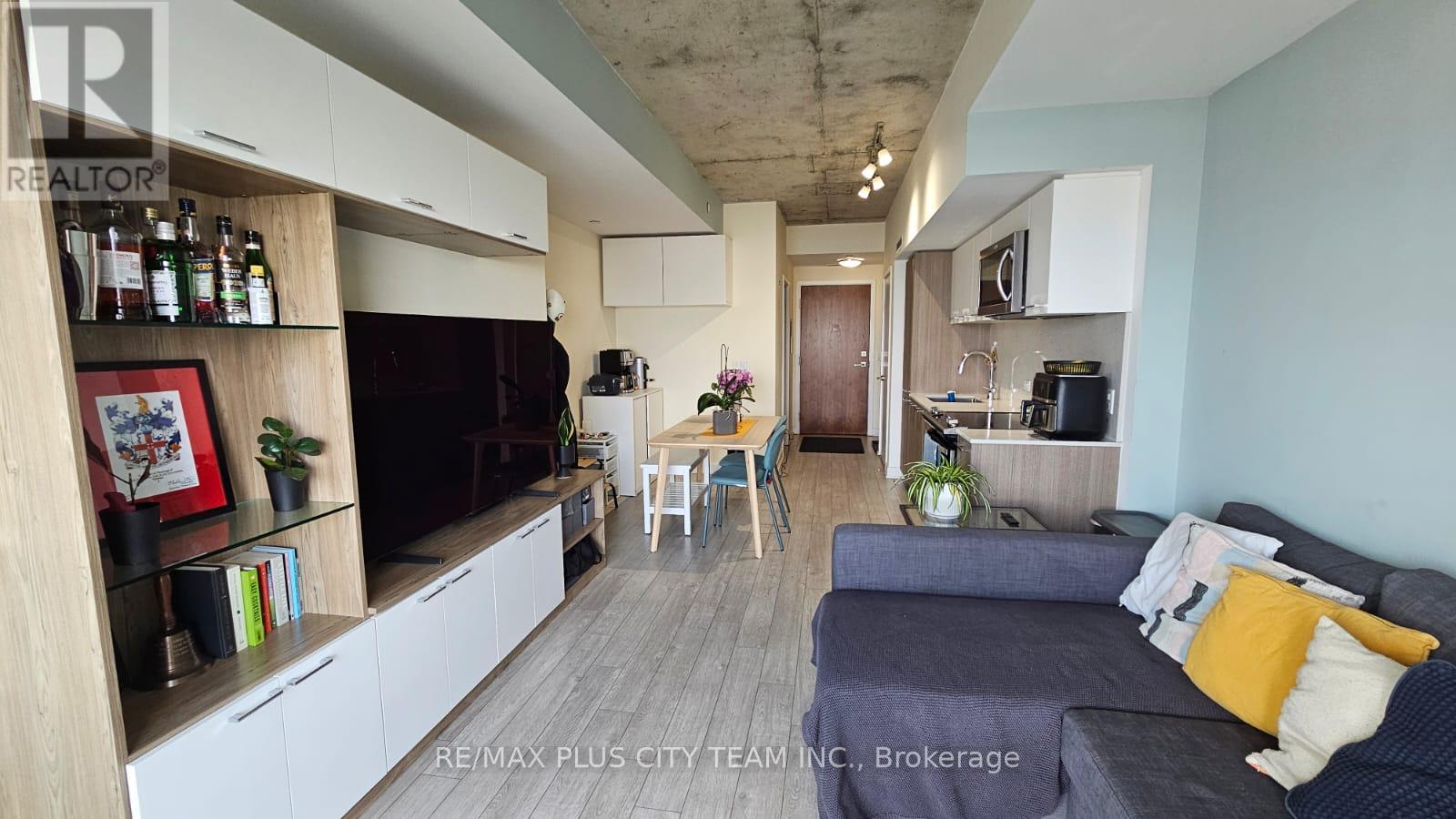 1403 - 15 Baseball Place, Toronto, Ontario  M4M 0E6 - Photo 3 - E13078970