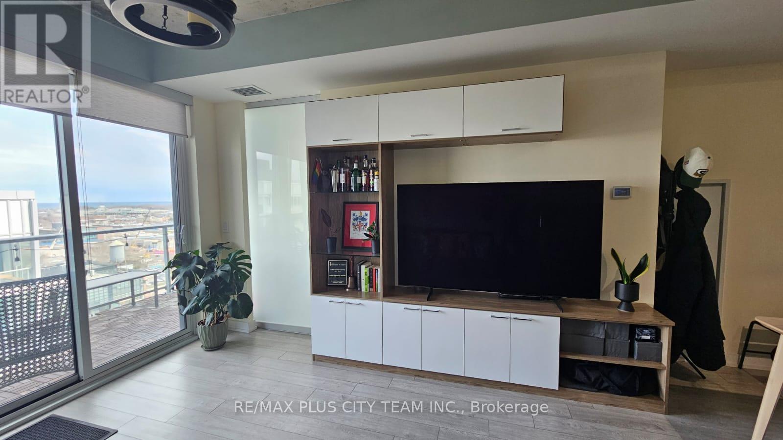 1403 - 15 Baseball Place, Toronto, Ontario  M4M 0E6 - Photo 4 - E13078970