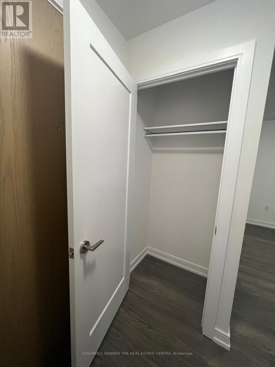 2106 - 225 Village Green Square, Toronto, Ontario  M1S 0L3 - Photo 18 - E13079220