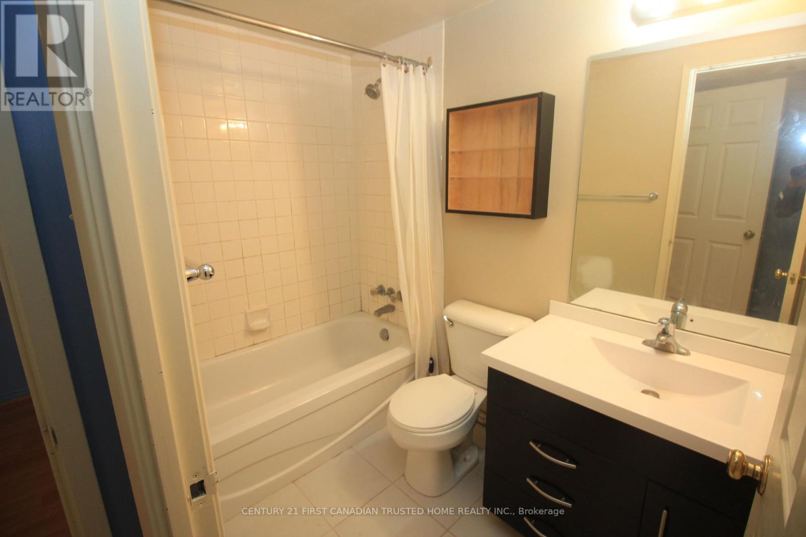 305 - 155 Kent Street, London East, Ontario  N6A 5N7 - Photo 20 - X12928766