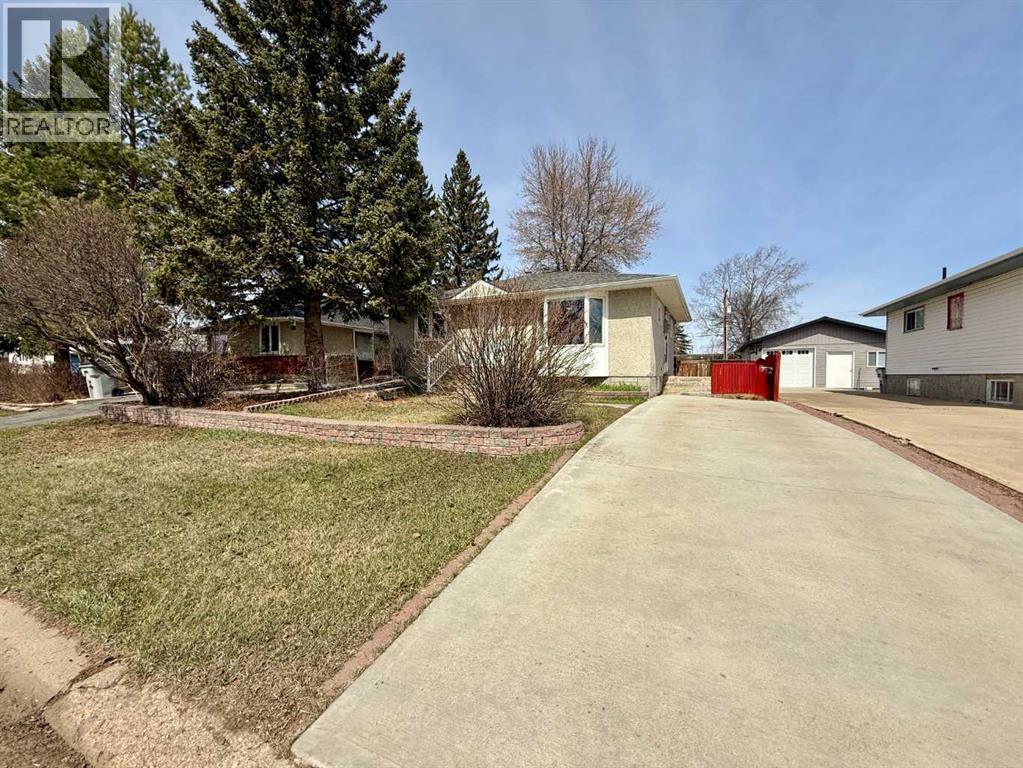 818 9 Avenue, Wainwright, Alberta  T9W 1B9 - Photo 29 - A2307675