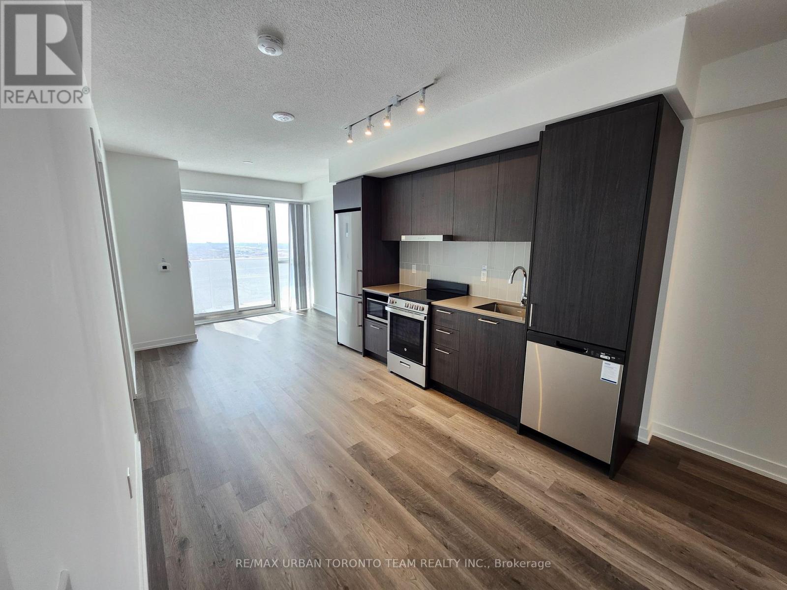 3003 - 195 Commerce Street, Vaughan, Ontario  L4K 0P9 - Photo 3 - N13079198