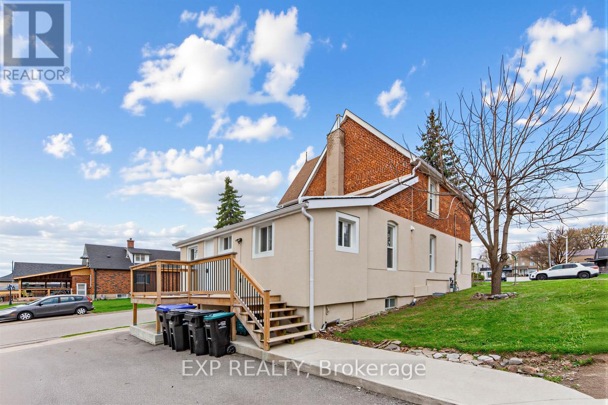 79 BARRIE ST STREET E, Bradford West Gwillimbury, Ontario
