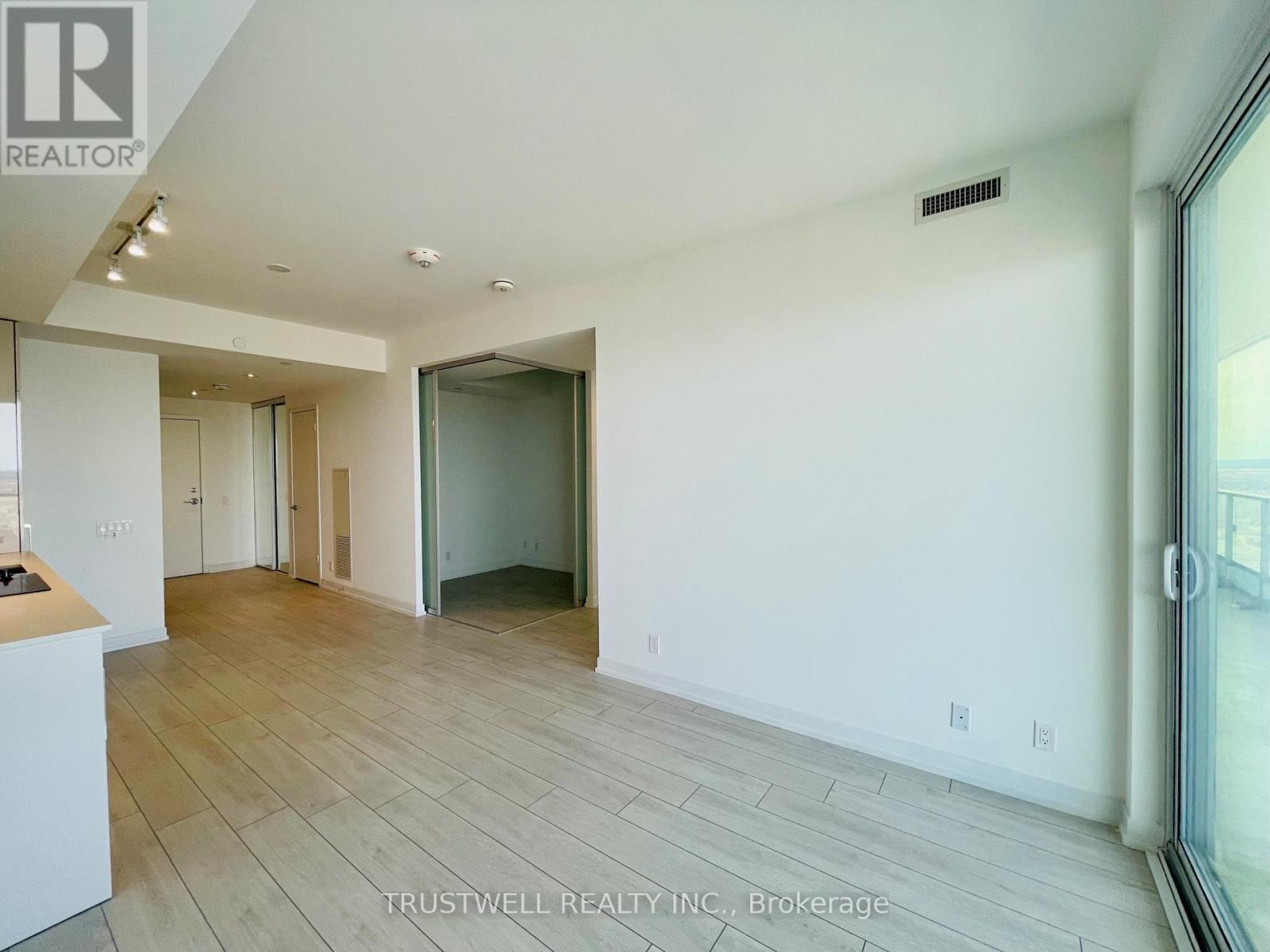 4701 - 898 Portage Parkway, Vaughan, Ontario  L4K 0B2 - Photo 6 - N13079256