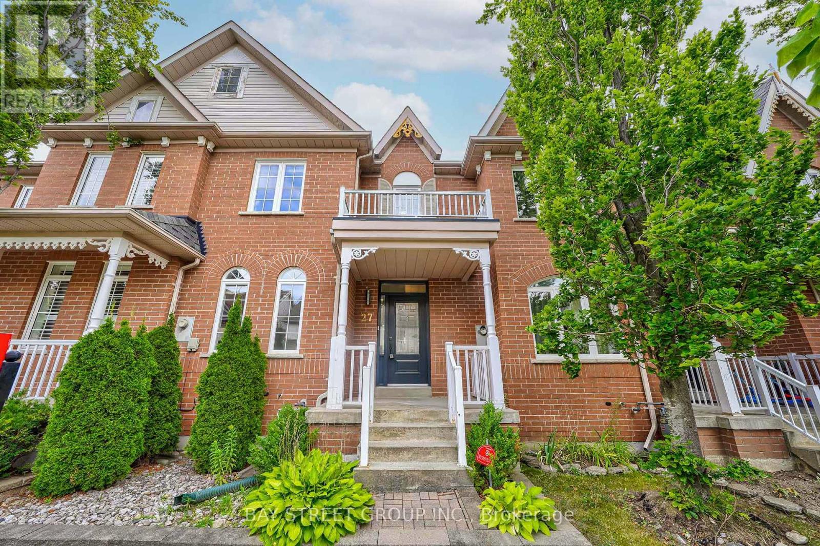 27 Dancers Drive, Markham, Ontario  L6C 2C4 - Photo 2 - N13079320