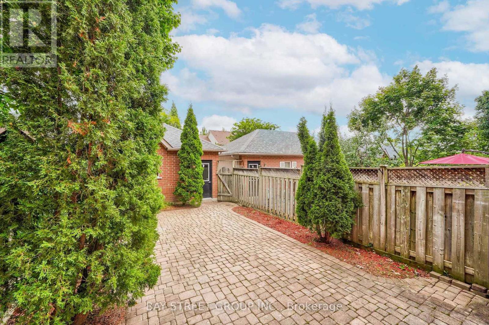 27 Dancers Drive, Markham, Ontario  L6C 2C4 - Photo 35 - N13079320