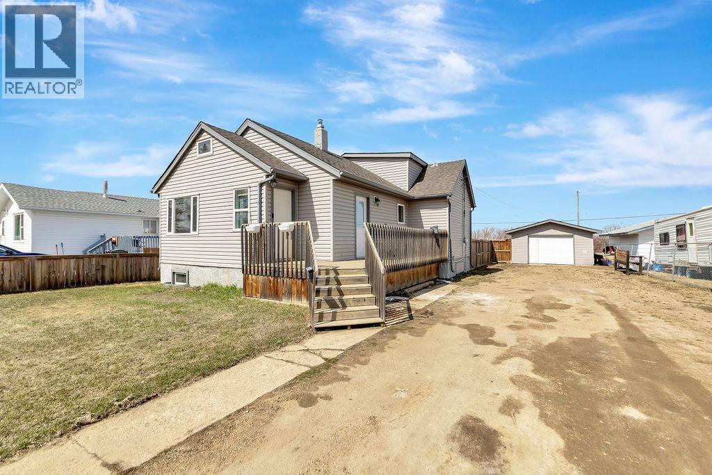 5106 57 Street, Lloydminster, Alberta  T9V 0M9 - Photo 3 - A2307665