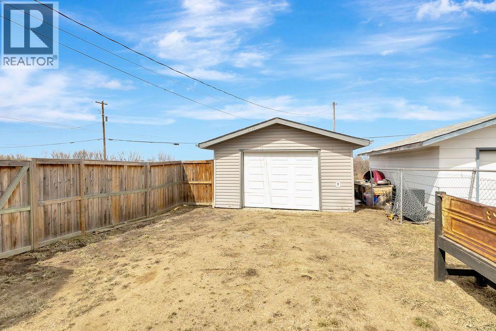 5106 57 Street, Lloydminster, Alberta  T9V 0M9 - Photo 38 - A2307665