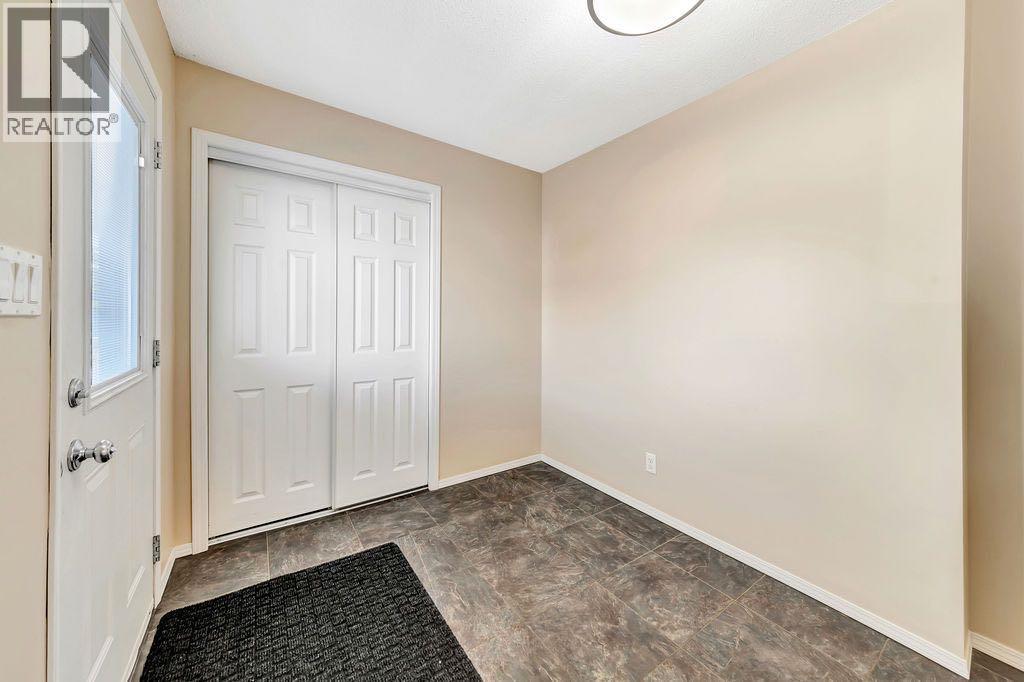 5106 57 Street, Lloydminster, Alberta  T9V 0M9 - Photo 5 - A2307665