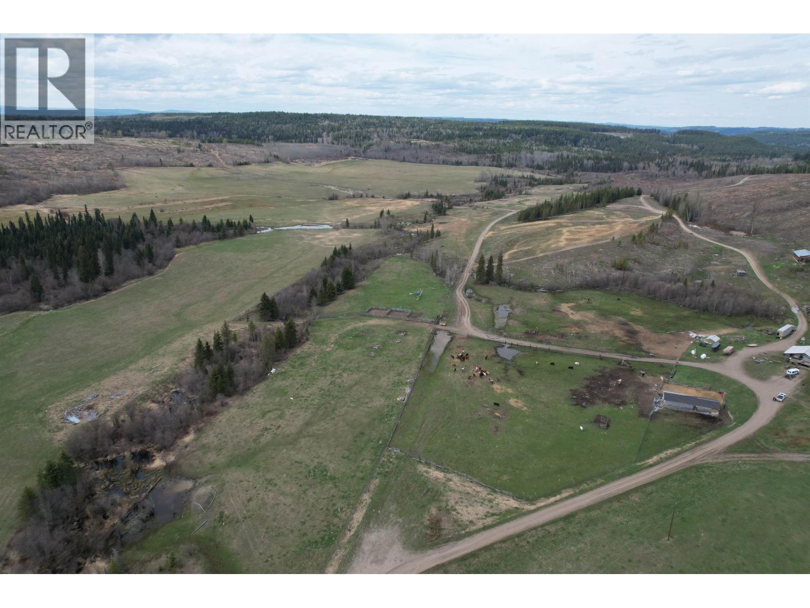5951 Clouston Road, Quesnel, British Columbia  V2J 6X9 - Photo 1 - R3096980