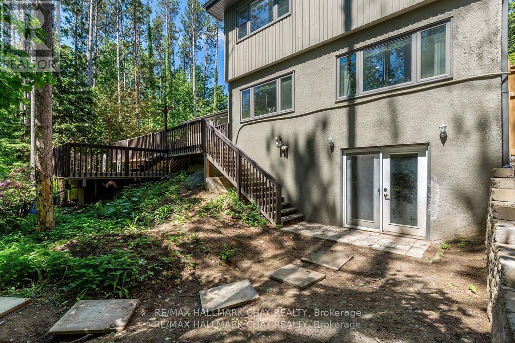 1 Pine Spring Road, Oro-Medonte (Horseshoe Valley), Ontario  L4M 4Y8 - Photo 26 - S13079088