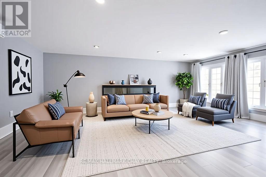 1 Pine Spring Road, Oro-Medonte (Horseshoe Valley), Ontario  L4M 4Y8 - Photo 7 - S13079088