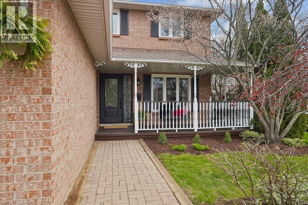 149 Ward Court, Oakville, Ontario  L6L 5X7 - Photo 4 - 40822607