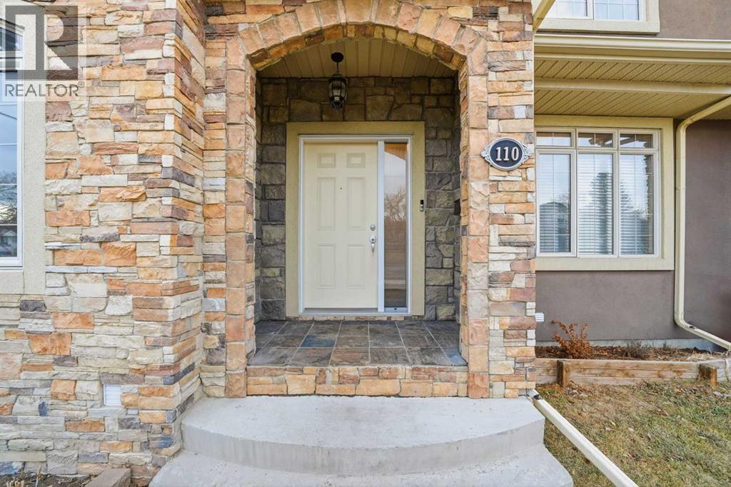 110 26 Avenue NE, Calgary, Alberta  T2E 1Y7 - Photo 5 - A2284207