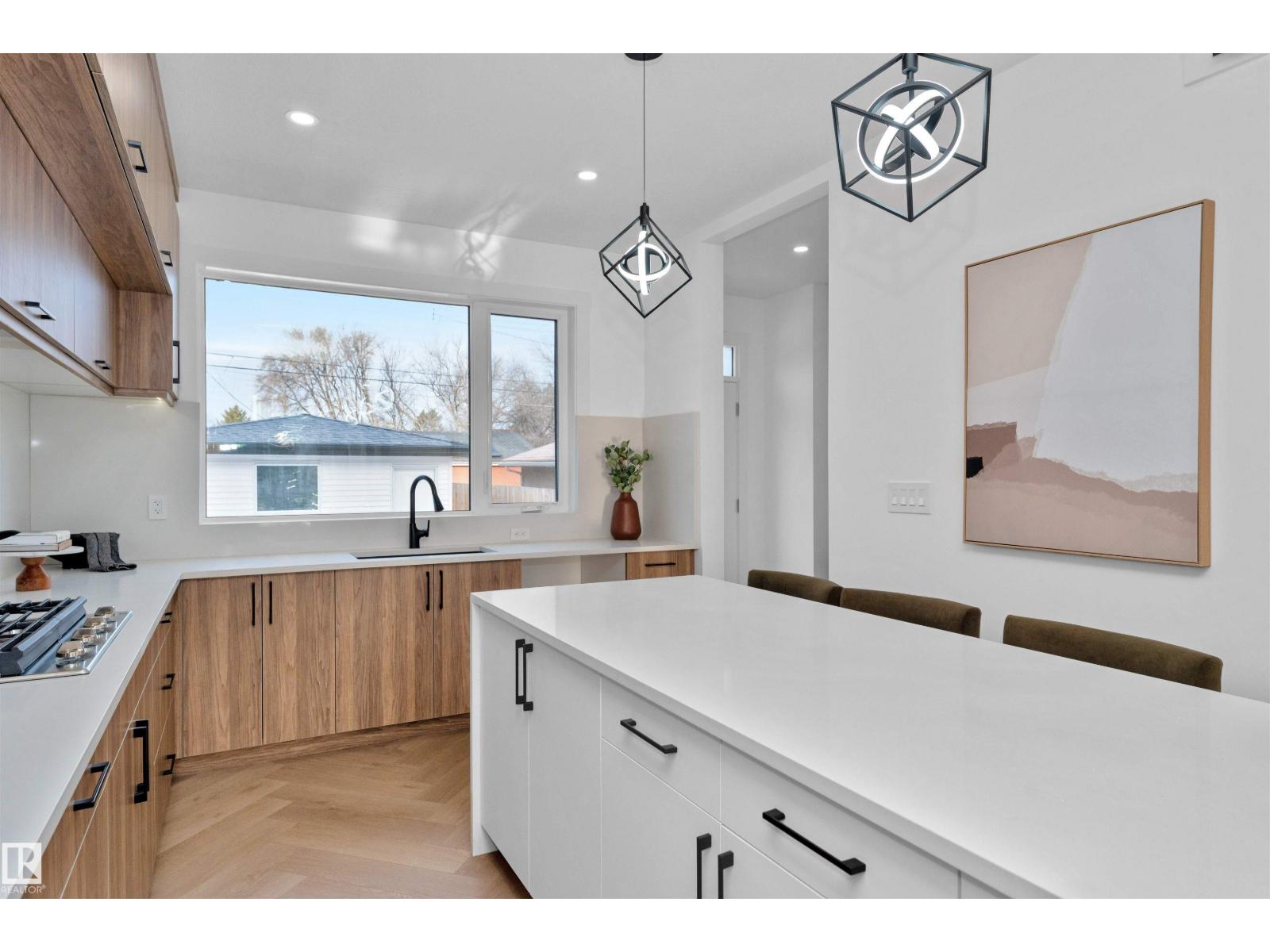 9624 86 St Nw, Edmonton, Alberta  T6C 3E9 - Photo 12 - E4469638