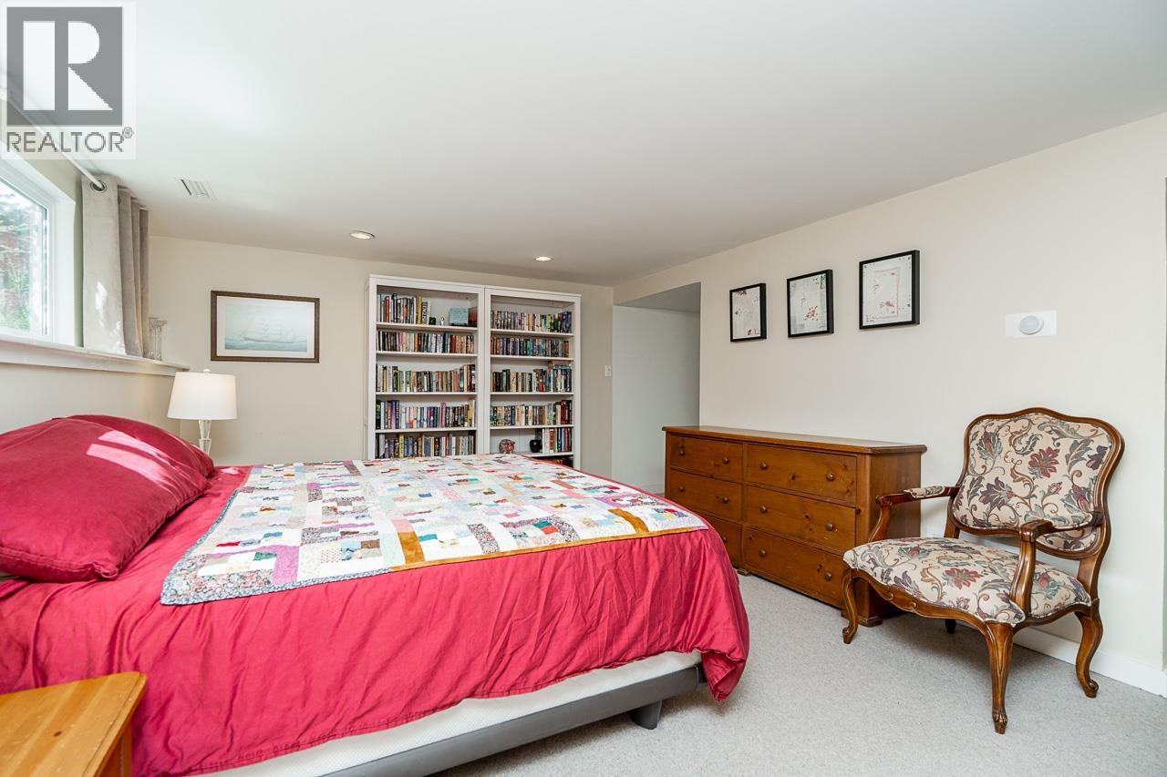 4360 Cliffmont Road, North Vancouver, British Columbia  V7G 1J5 - Photo 20 - R3118231