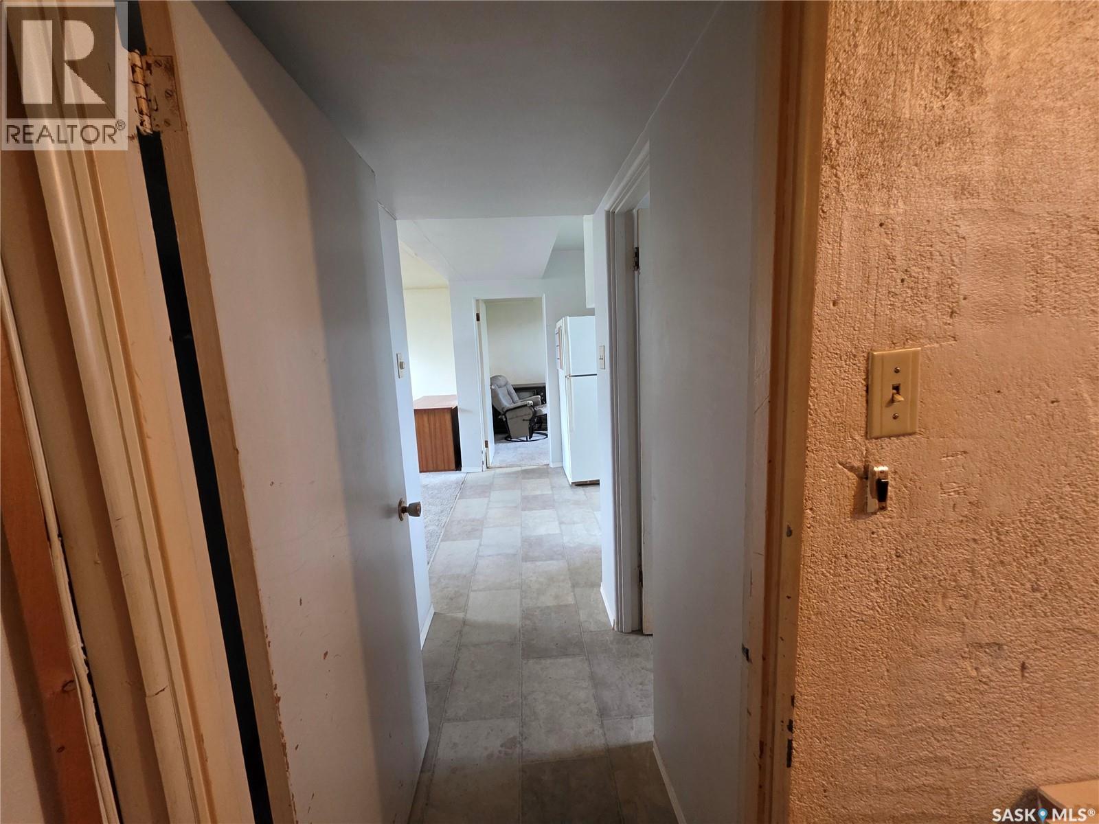 1422 Crawford Avenue, Swift Current, Saskatchewan  S9H 1E9 - Photo 15 - SK034722