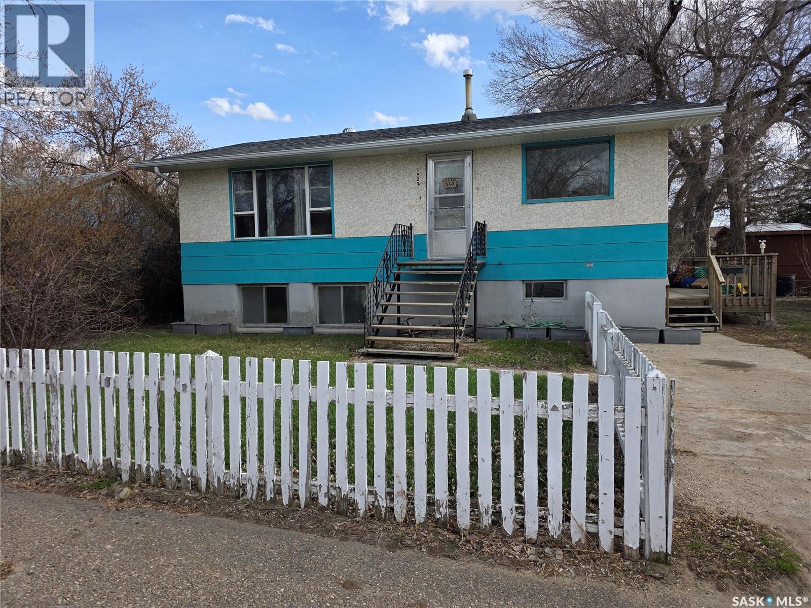 1422 Crawford Avenue, Swift Current, Saskatchewan  S9H 1E9 - Photo 27 - SK034722