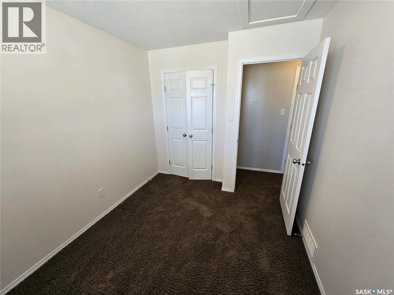 5 815 5th Street NE, Weyburn, Saskatchewan  S4H 2K9 - Photo 24 - SK034646