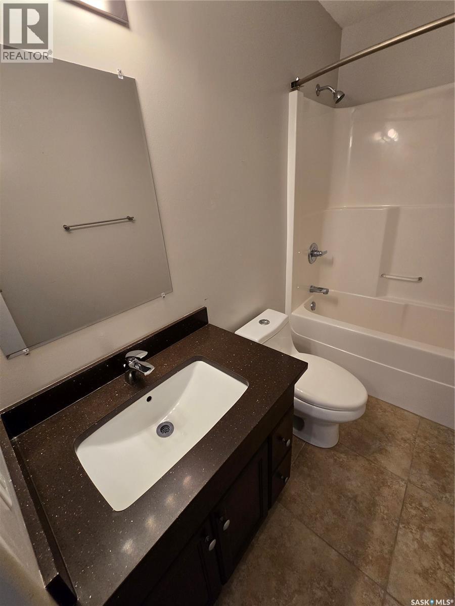 5 815 5th Street NE, Weyburn, Saskatchewan  S4H 2K9 - Photo 26 - SK034646