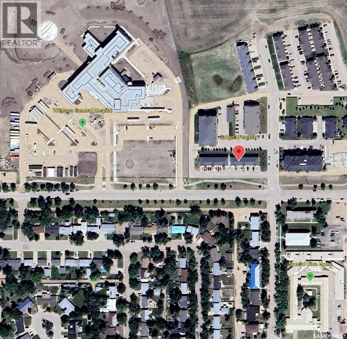 5 815 5th Street NE, Weyburn, Saskatchewan  S4H 2K9 - Photo 3 - SK034646