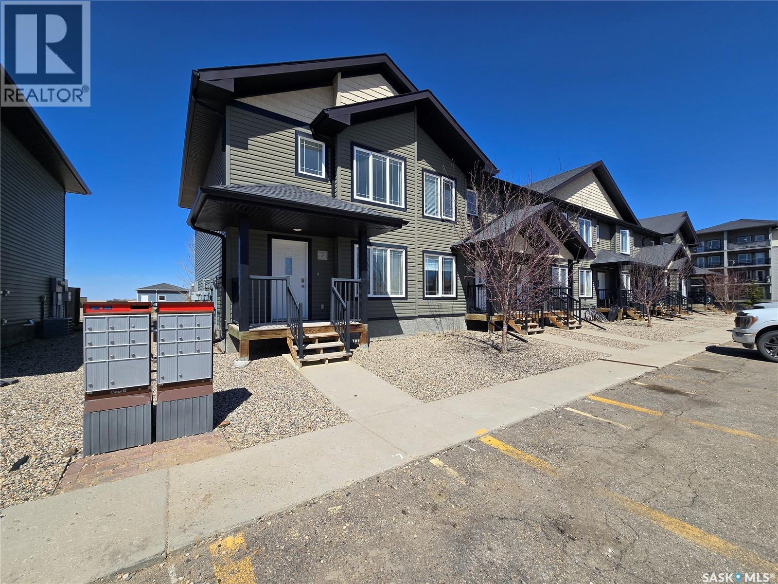 5 815 5th Street NE, Weyburn, Saskatchewan  S4H 2K9 - Photo 38 - SK034646
