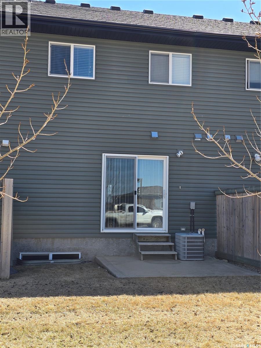 5 815 5th Street NE, Weyburn, Saskatchewan  S4H 2K9 - Photo 41 - SK034646