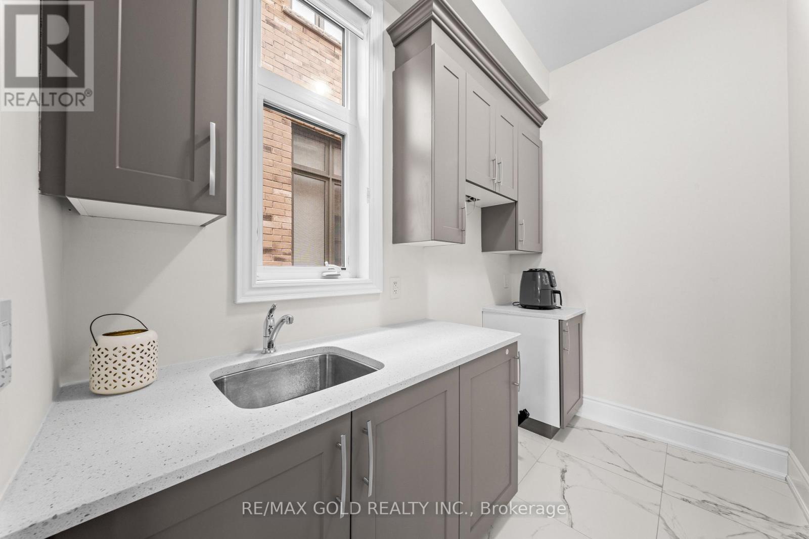 41 Daisy Meadow Crescent, Caledon, Ontario  L7C 4G3 - Photo 17 - W13079068