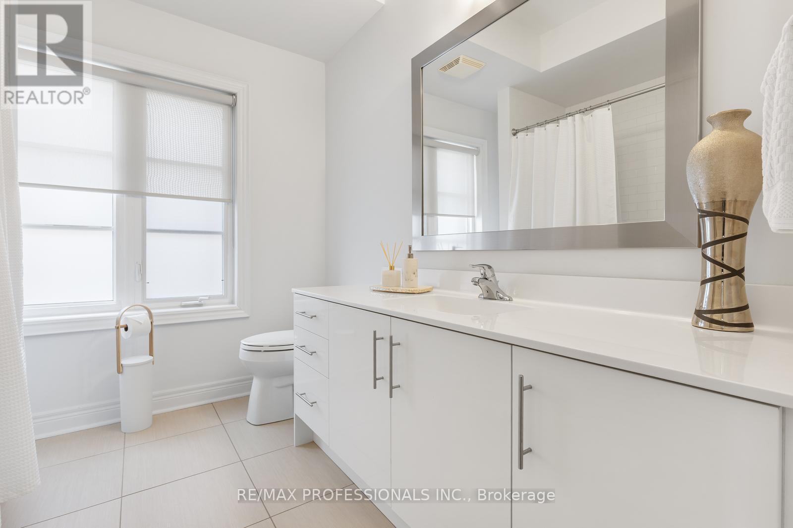 1807 Pagehurst Avenue, Mississauga, Ontario  L4X 1Y5 - Photo 28 - W13079134