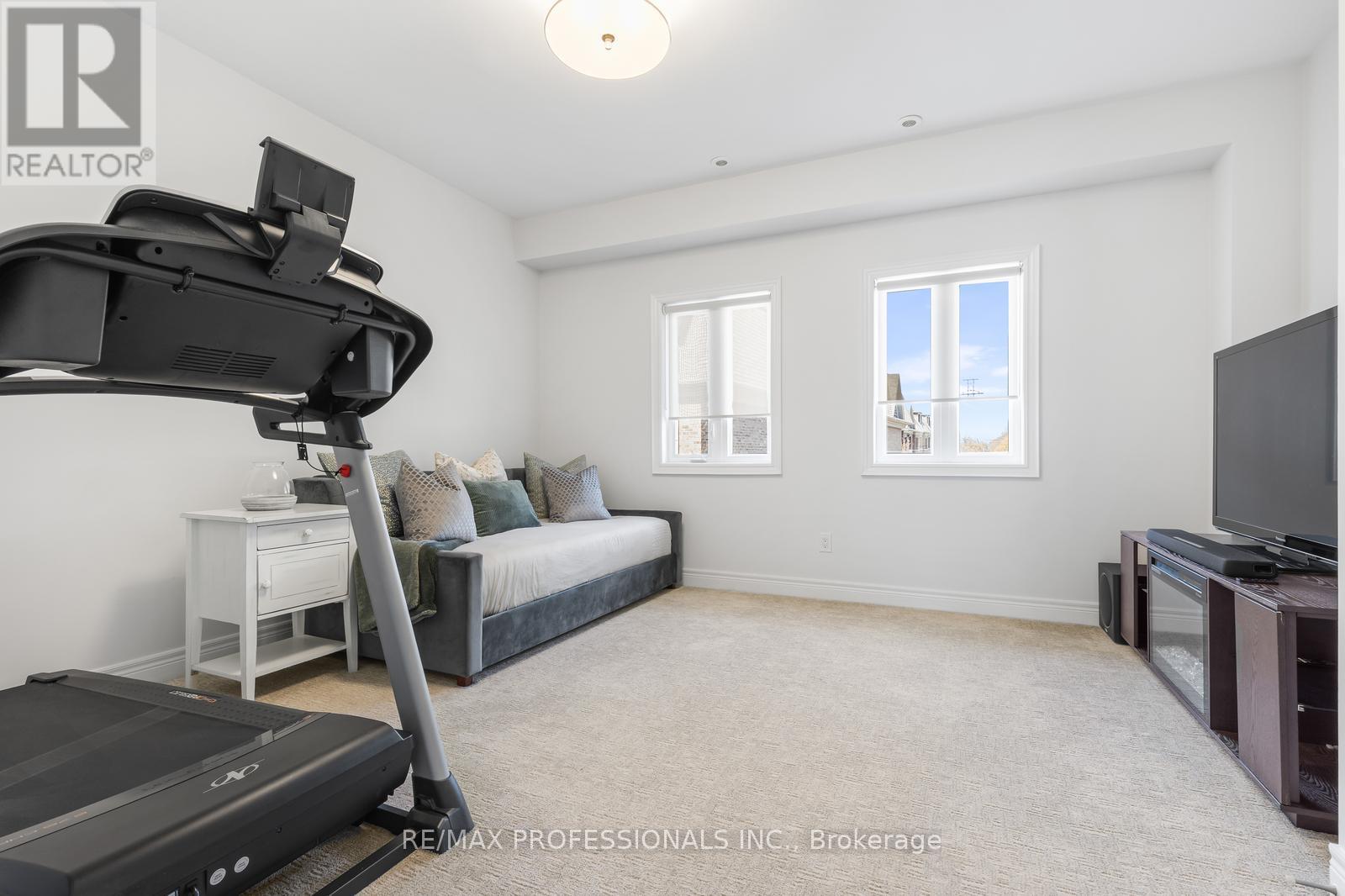 1807 Pagehurst Avenue, Mississauga, Ontario  L4X 1Y5 - Photo 29 - W13079134