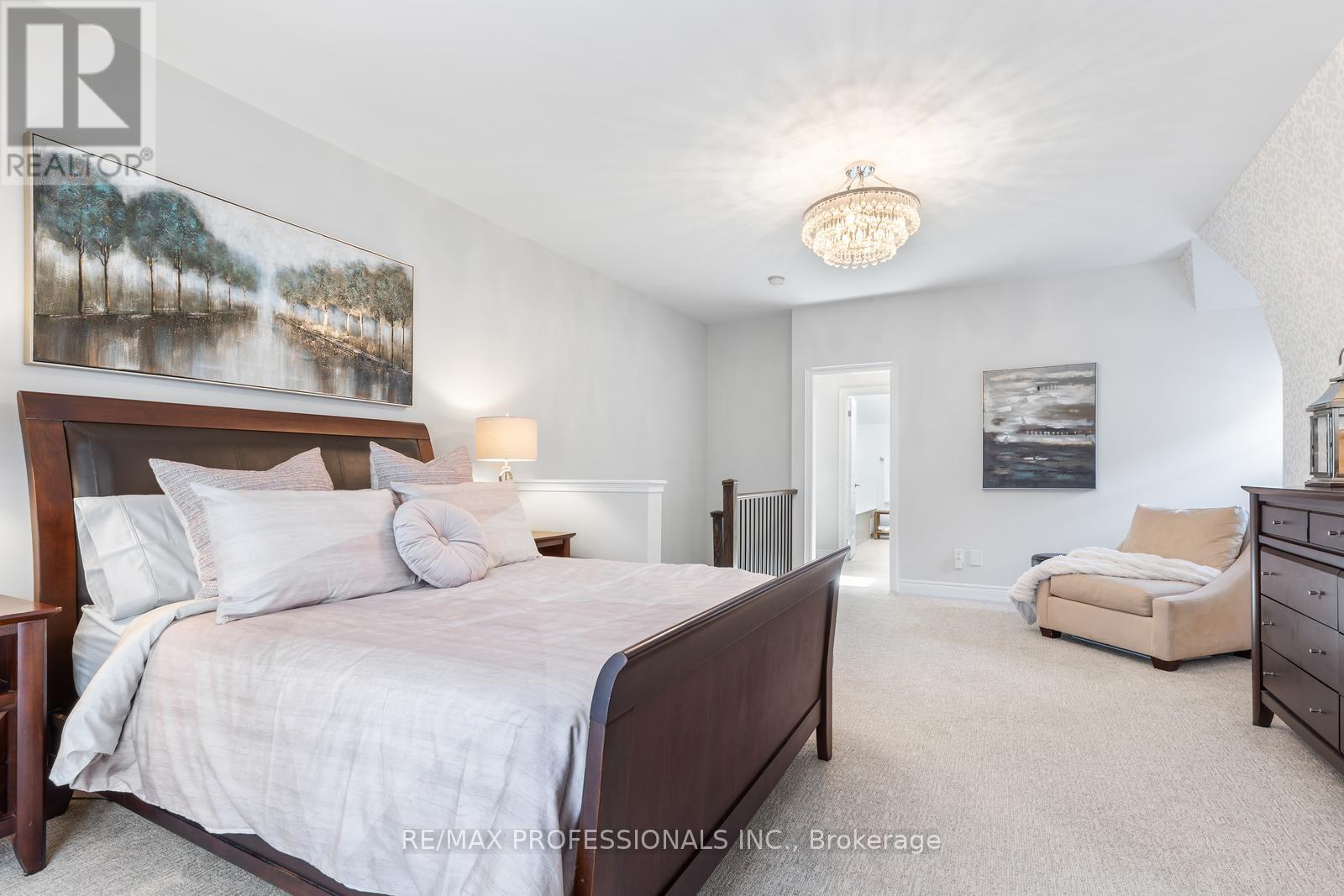 1807 Pagehurst Avenue, Mississauga, Ontario  L4X 1Y5 - Photo 33 - W13079134