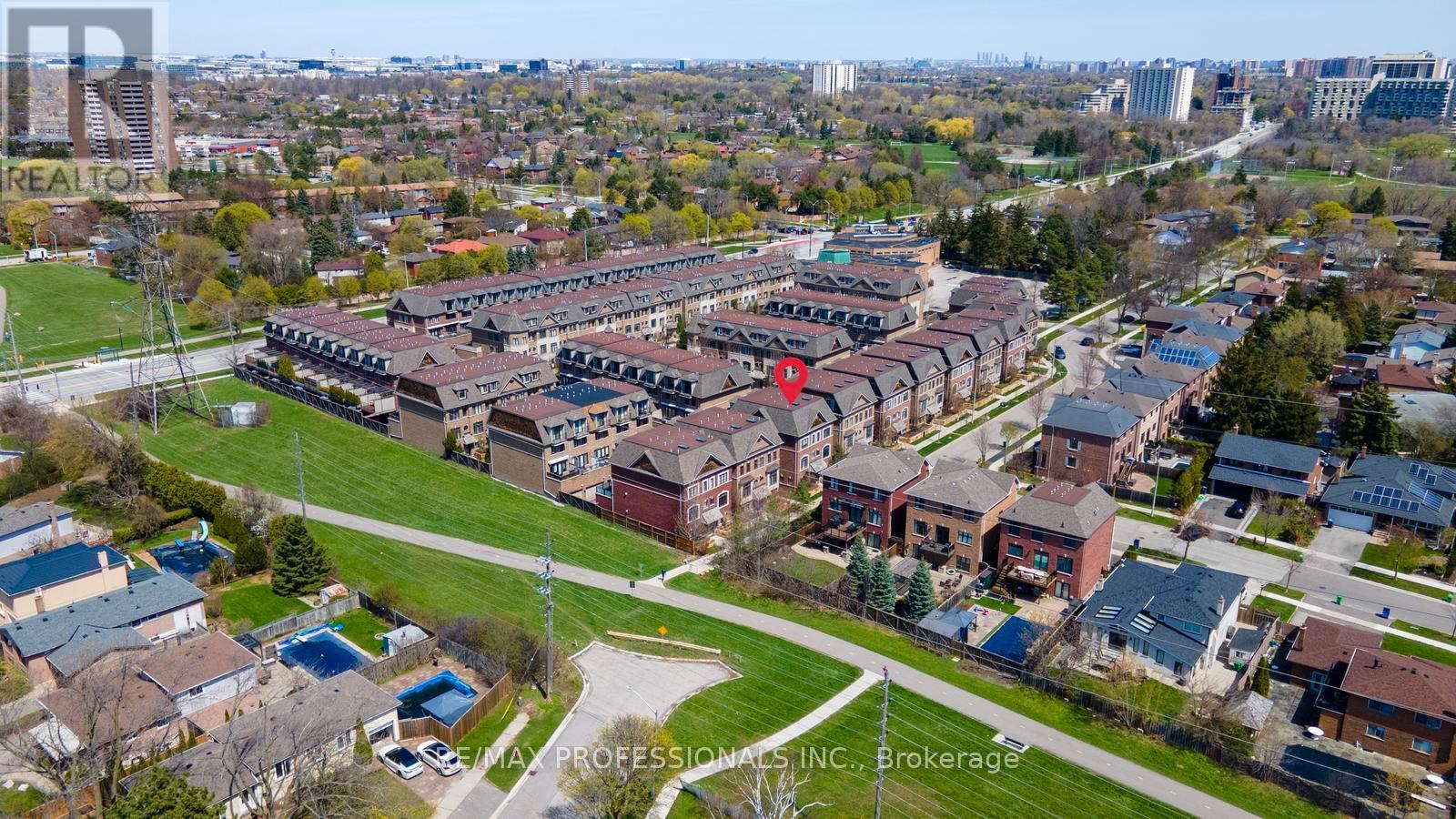 1807 Pagehurst Avenue, Mississauga, Ontario  L4X 1Y5 - Photo 40 - W13079134