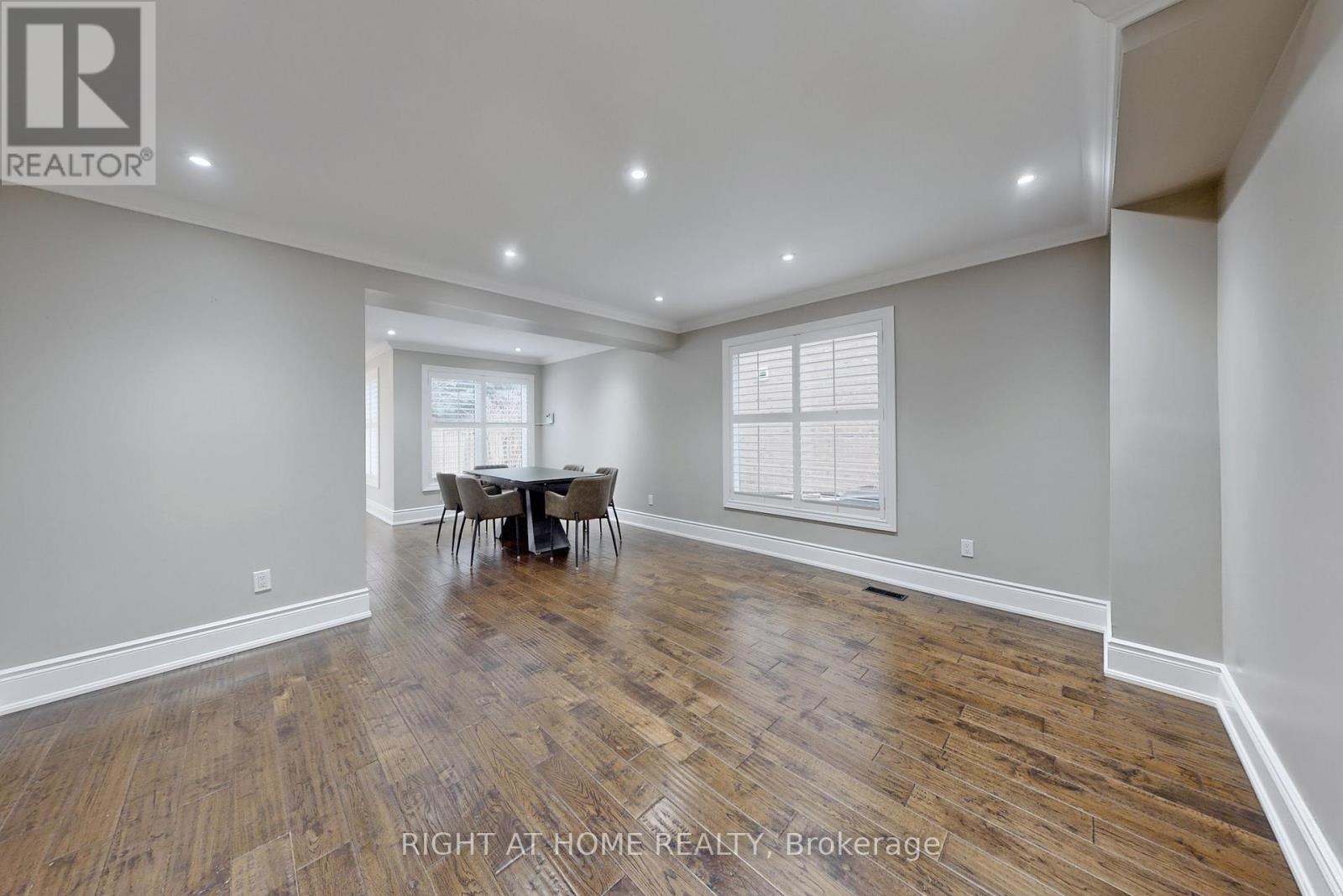 5301 Heritage Hills Boulevard, Mississauga, Ontario  L5R 2J8 - Photo 7 - W13079226