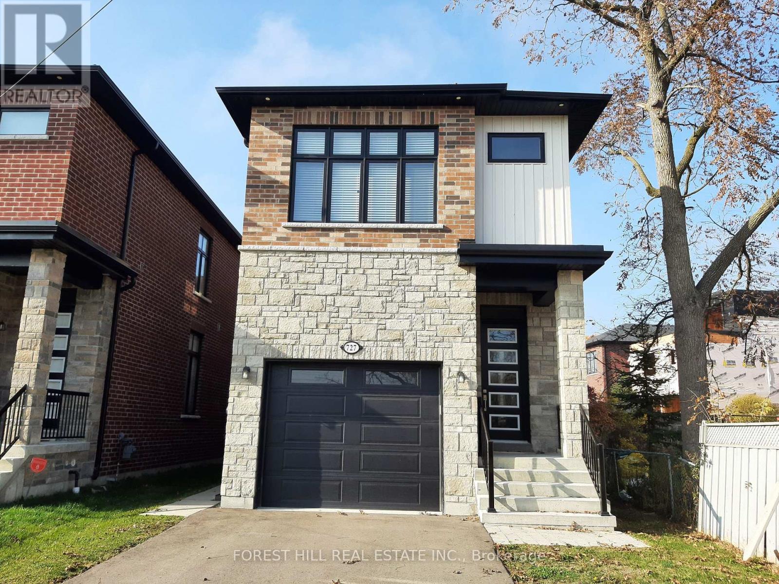 727 EBONY AVENUE, Mississauga, Ontario