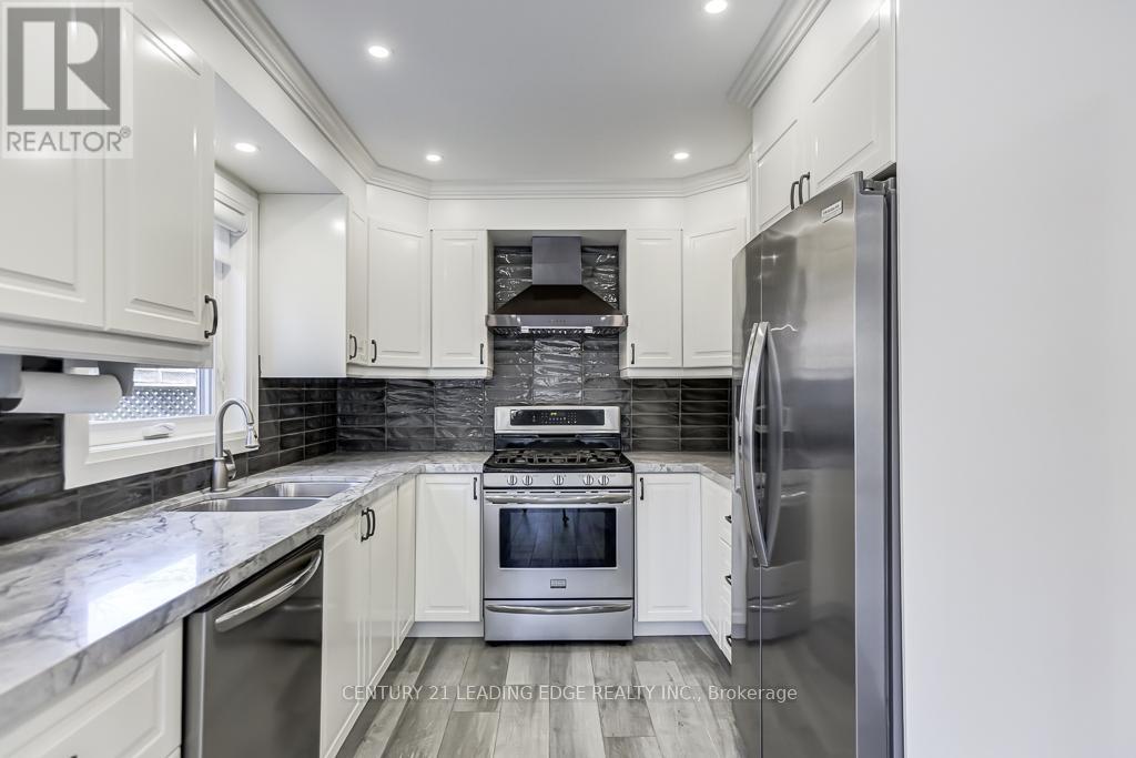 1595 Sir Monty's Drive, Mississauga, Ontario  L5N 4P1 - Photo 11 - W13079298