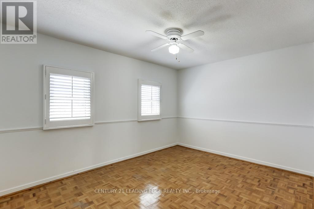 1595 Sir Monty's Drive, Mississauga, Ontario  L5N 4P1 - Photo 23 - W13079298