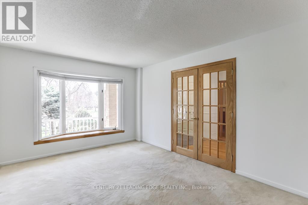 1595 Sir Monty's Drive, Mississauga, Ontario  L5N 4P1 - Photo 7 - W13079298