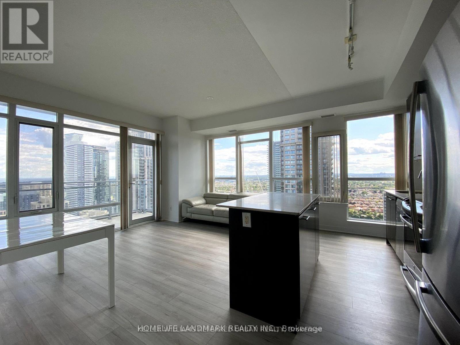 2605 - 360 Square One Drive, Mississauga, Ontario  L5B 0G7 - Photo 3 - W13079308